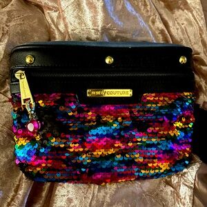 Juicy couture glam belt pack comes with Y2K original pink juicy couture charm